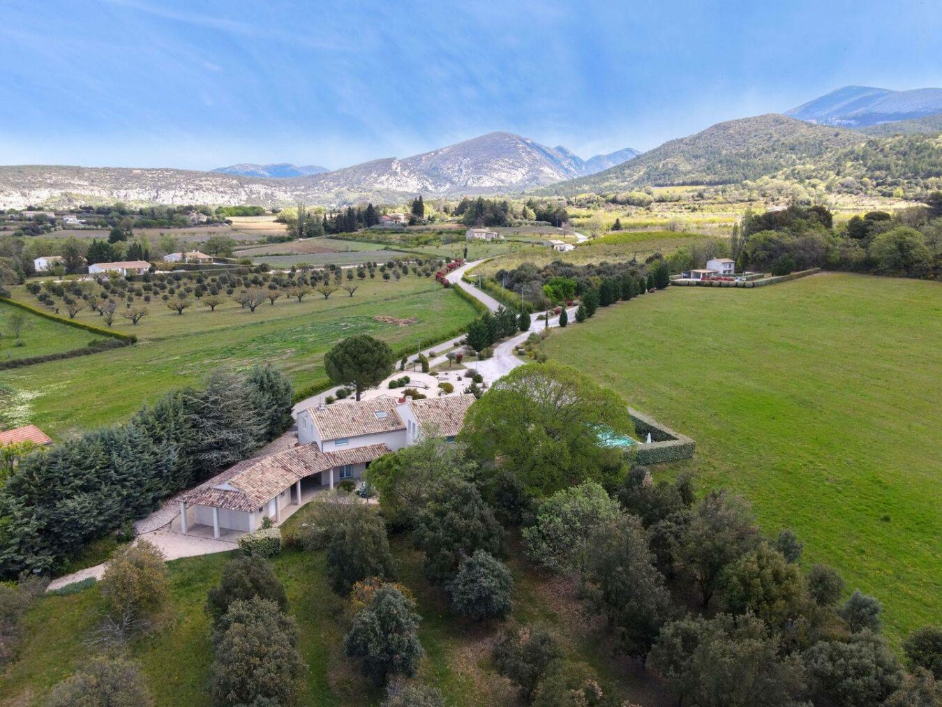 Ferme du Gros Noyer - Hôtels & SPA en Provence à Malaucène, au pied du Mont Ventoux
