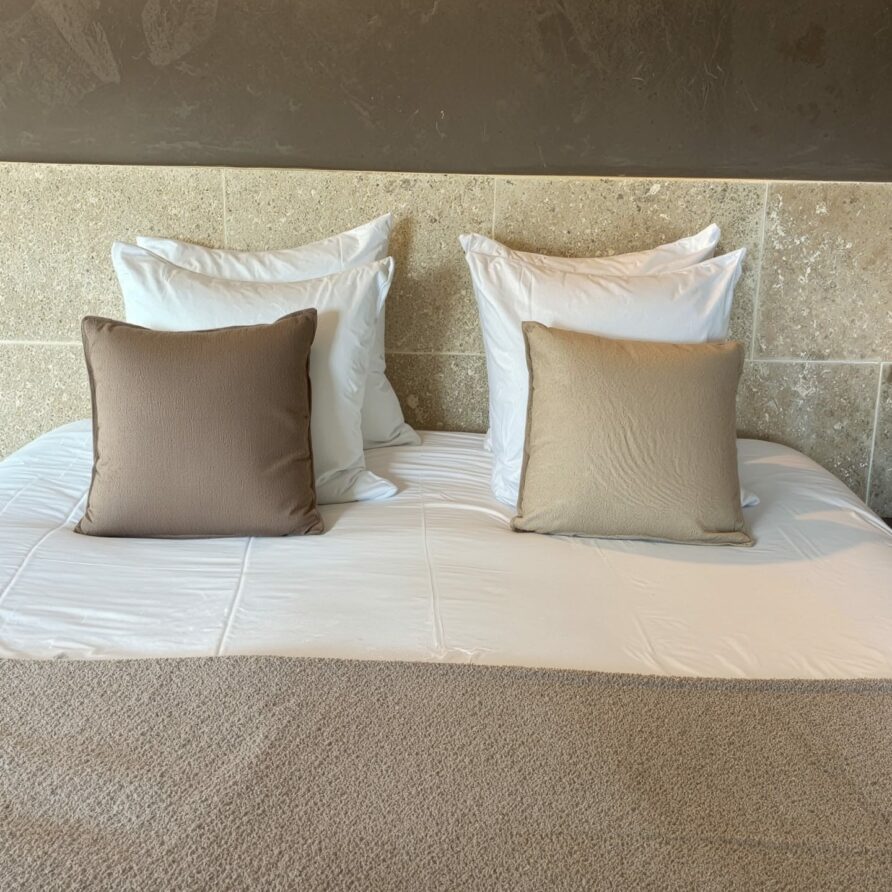 Eddy Merckx Room - Gros Noyer Farm, Malaucène, Mont Ventoux