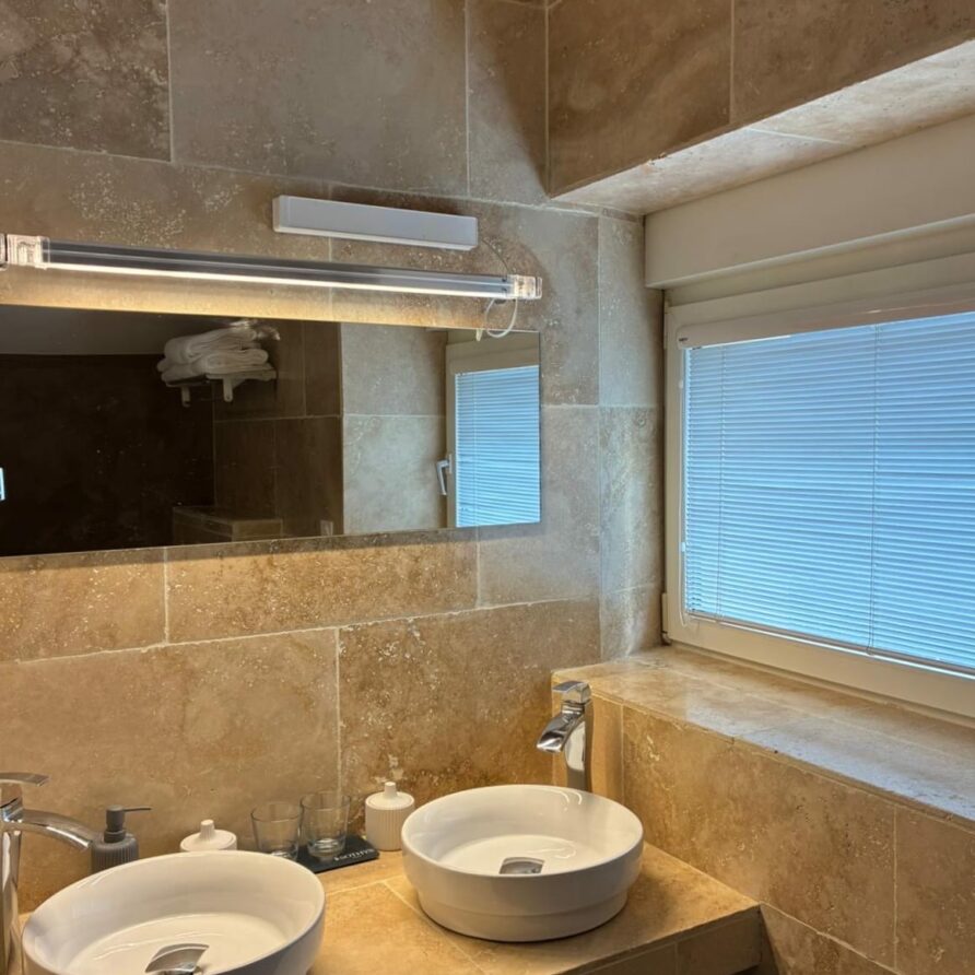 Chambre Eros Poli - Ferme du Gros Noyer, Malaucène, Mont Ventoux